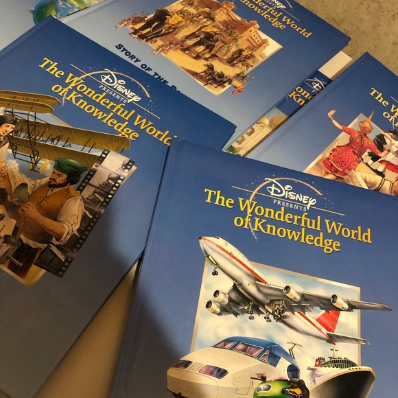 COPY - DISNEY: THE WONDERFUL WOLD OF KNOWLEDGE BOOK SET - Picture 1 of 2